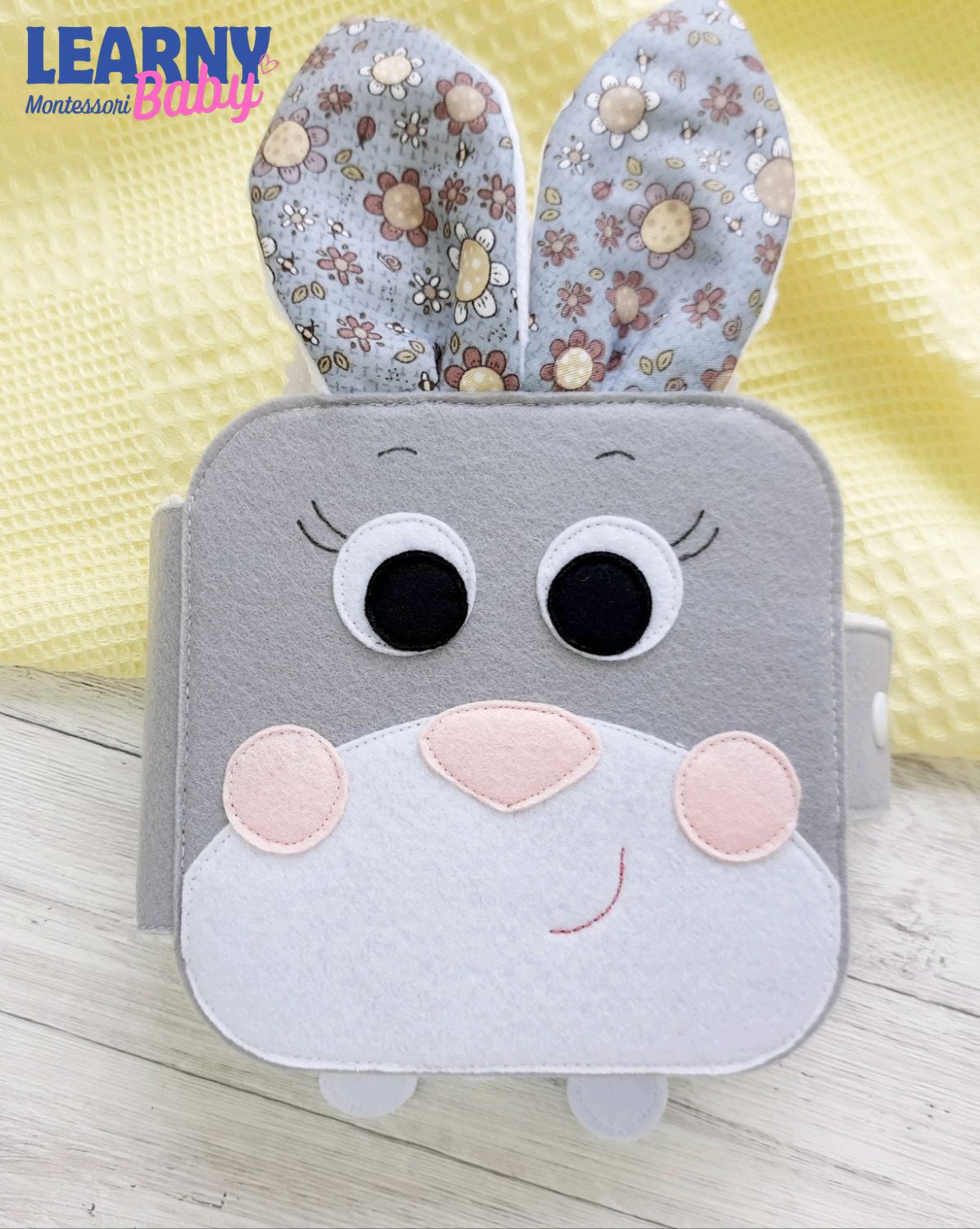 Personalized Bunny Busy Book for Toddlers, Handmade Felt Quiet Book, Easter Bunny Activity Book, Montessori Sensory Toy for Baby QBLB70