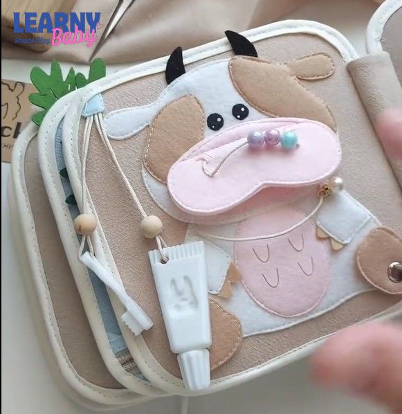 Personalized Mini Felt Quiet Book for Toddlers, Montessori Busy Book, Sensory Travel Toy, Fine Motor Activity Book, Screen-Free Gift for Kids 1-4
