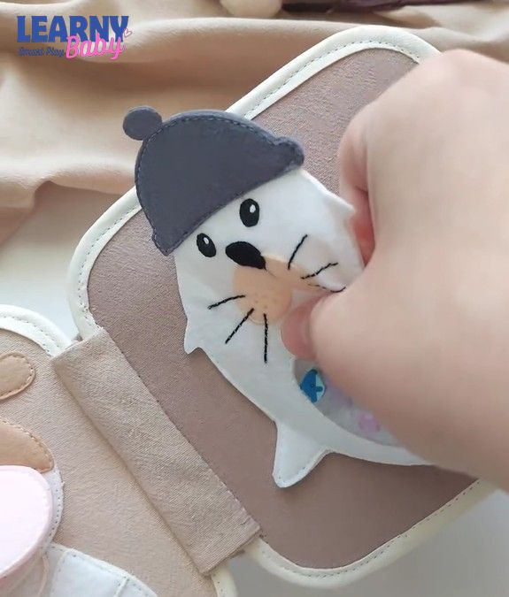 Personalized Mini Felt Quiet Book for Toddlers, Montessori Busy Book, Sensory Travel Toy, Fine Motor Activity Book, Screen-Free Gift for Kids 1-4