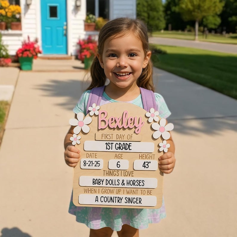 Personalized First Day of School Board, Daisy Name Sign, Photo Prop, Preschool Back To School Dry Erase Sign, 1st Day of School Board