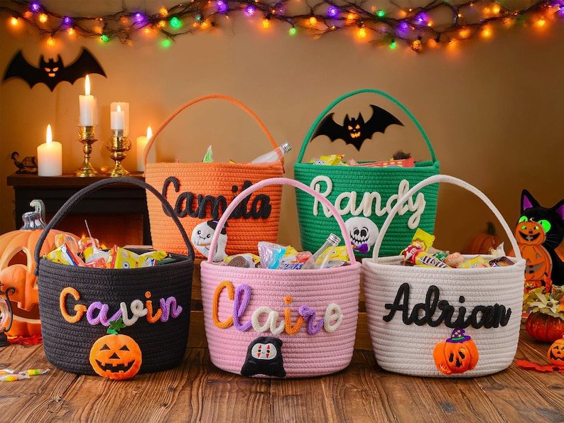Personalized Halloween Treat Basket, Trick or Treat Bag, Halloween Candy Basket, Trick or Treat Basket, Candy Tote, Halloween gift, Halloween Tote