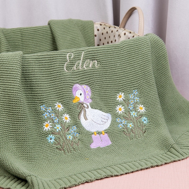 Personalized Wildflower Baby Blanket, Floral Baby Blanket, Embroidered Baby Knit Name Blanket, Newborn Name Blanket, New Baby Gift, Newborn Gift