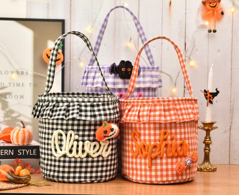 Halloween Basket Ruffle Personalized, Plaid Trick or Treat Bag with Custom Name, Halloween Candy Bucket for Kids, Halloween Storage Basket Gift