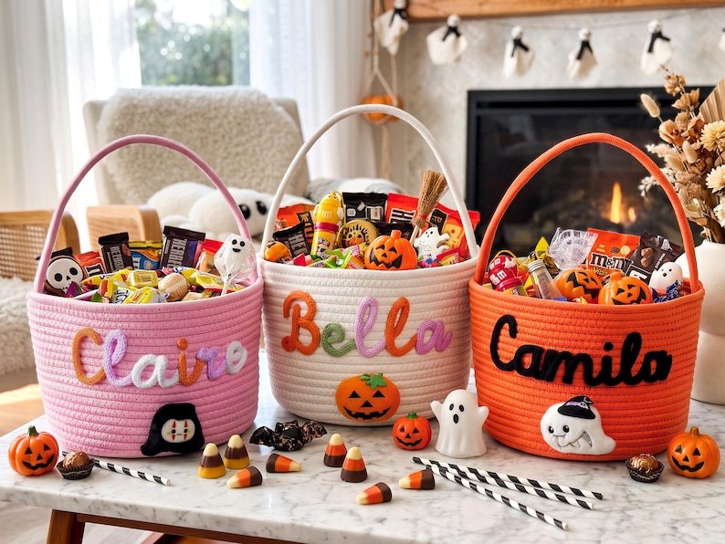 Personalized Halloween Treat Basket, Trick or Treat Bag, Halloween Candy Basket, Trick or Treat Basket, Candy Tote, Halloween gift, Halloween Tote