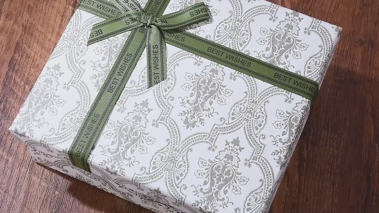 Easter Wooden Rabbits Family Puzzle, Bunny Family Name Ornament, Grandma Presents, Easter Gift for Kids and Parents, Wood Bunny Easter Decor