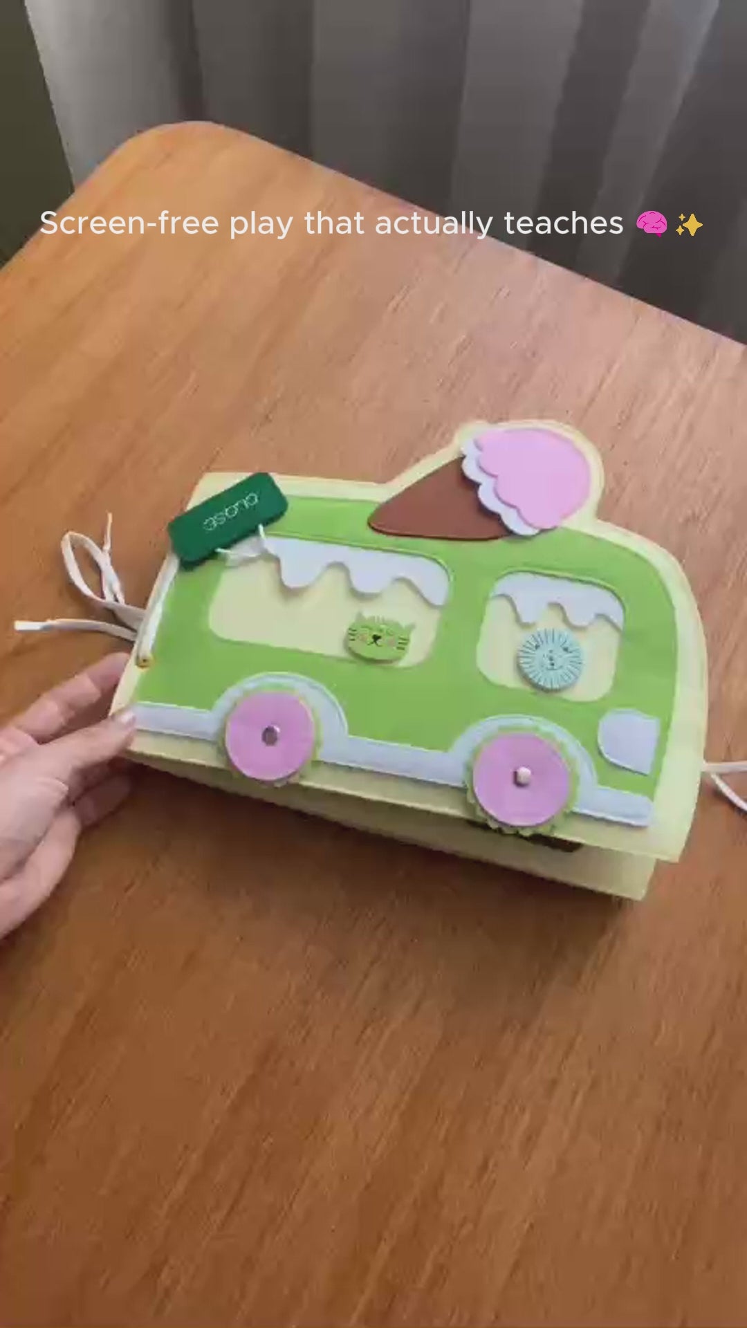 Ice Cream Busy Book for Toddlers, Felt Quiet Book Ice Cream Truck, Montessori Sensory Toy, Fine Motor Skills Toy, Toddler Travel Toy QBLB47